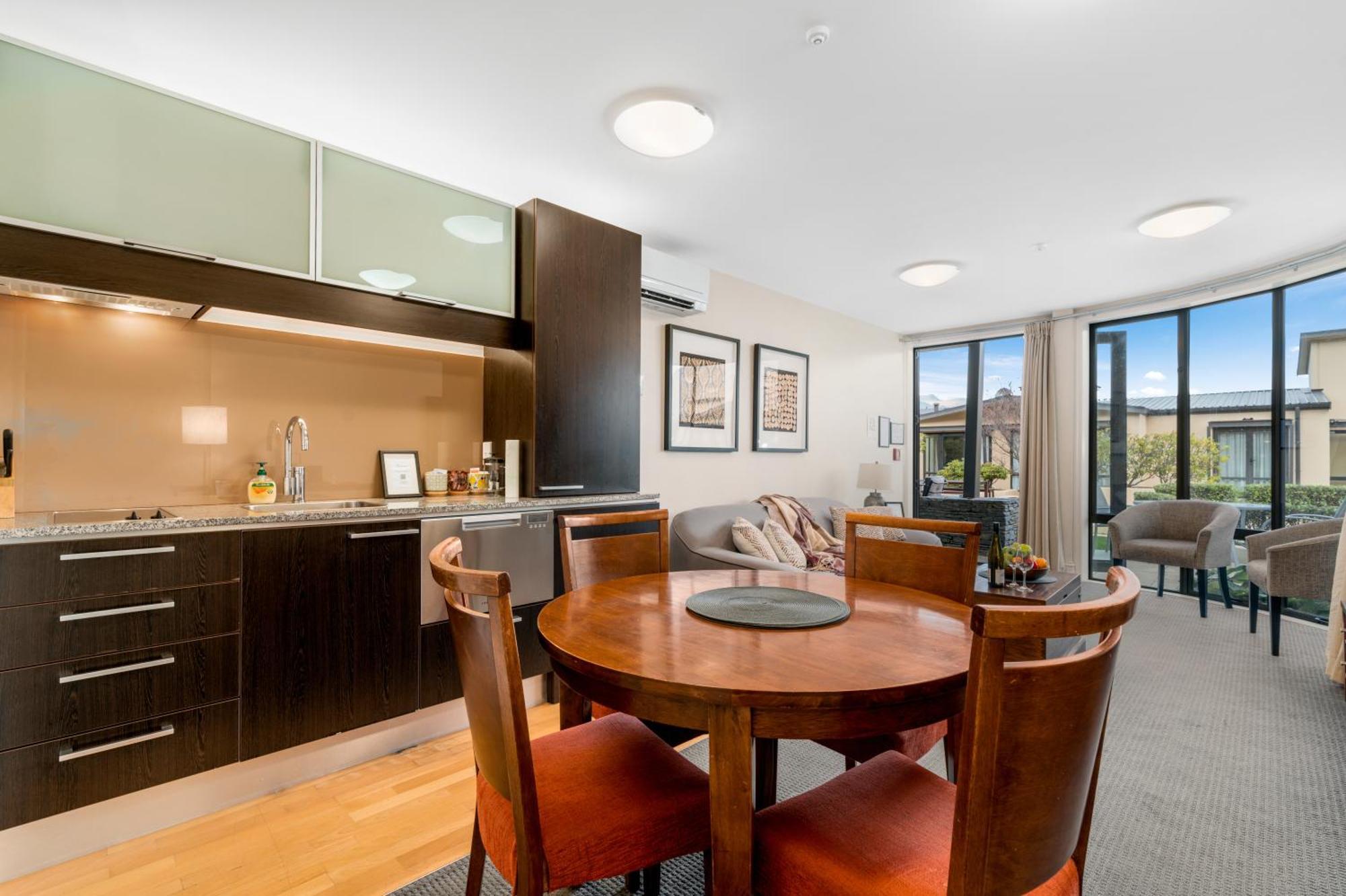 The Beacon - 2 Bedroom Town Center Apartment Queenstown Exteriör bild